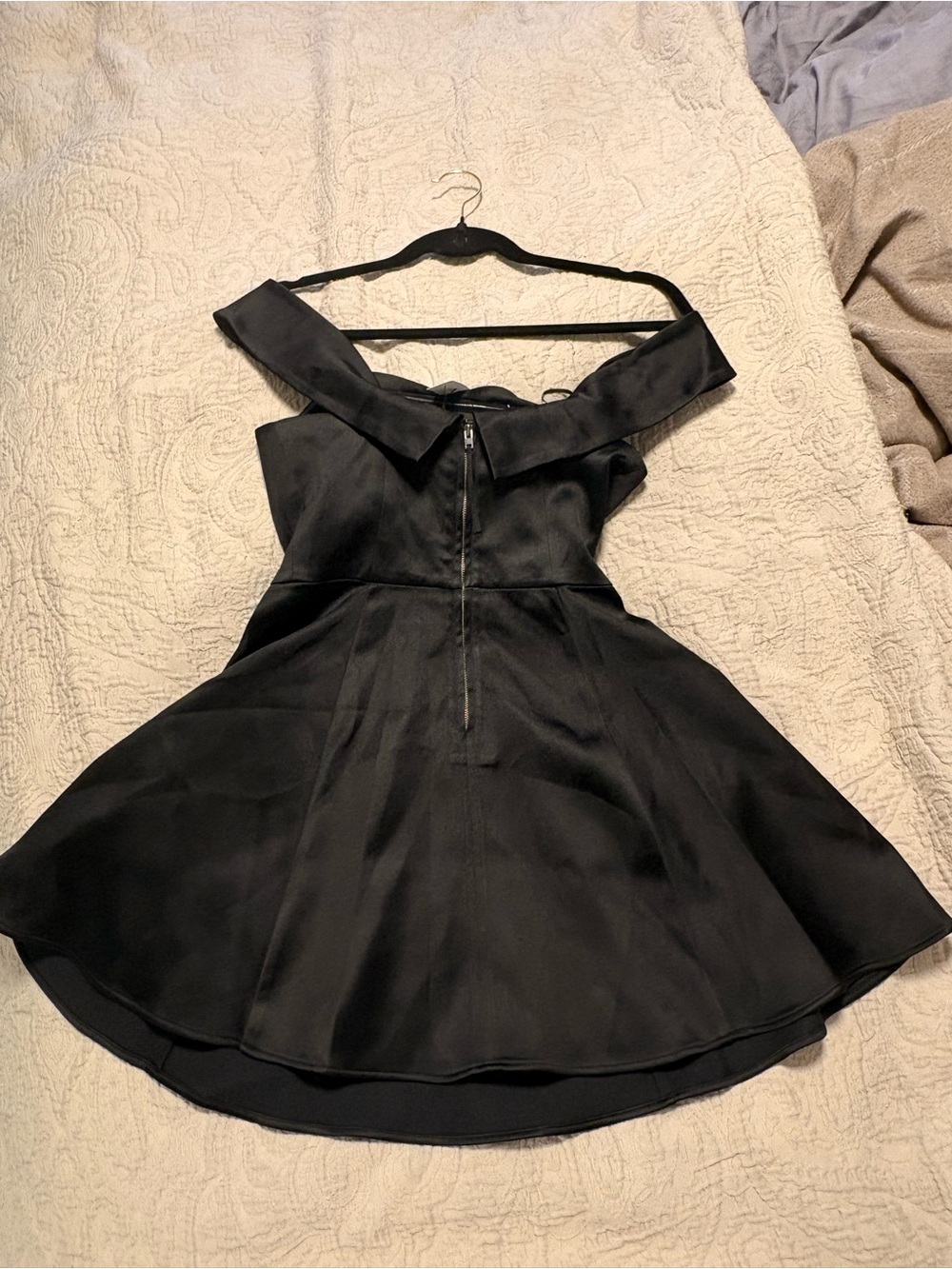 TEN By Babaton - NWT Black Fit-and-Flare Satin Dress - Picture 4 of 5